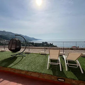 Un Mare Di Fiori Farm stay